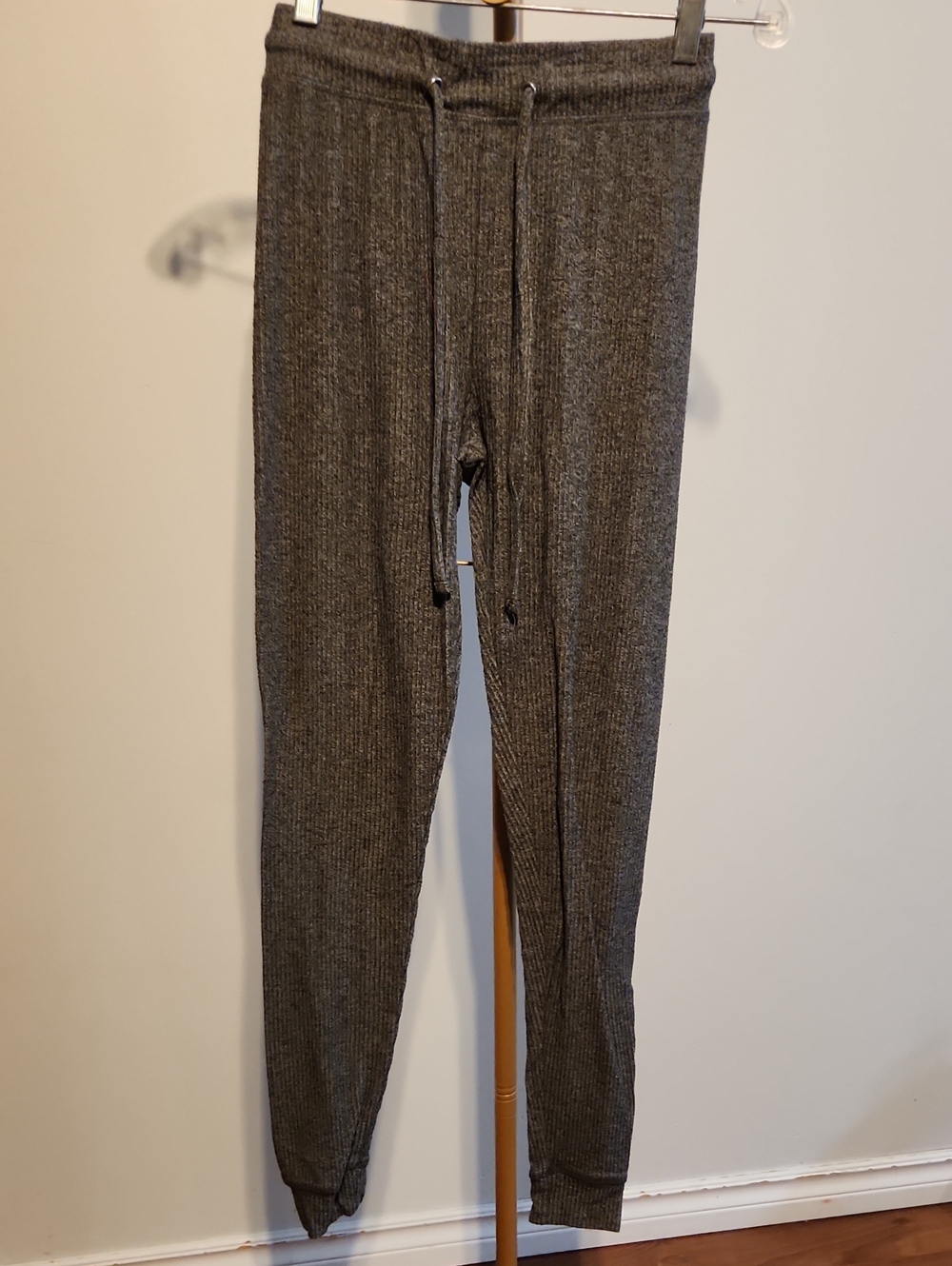 Weekend Edition  Ribbed Knit Drawstring Joggers — Gray